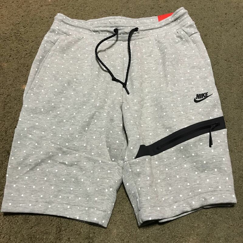 新品限定！ナイキドットショートパンツM/NIKE TAPERED NIKE 完売水玉