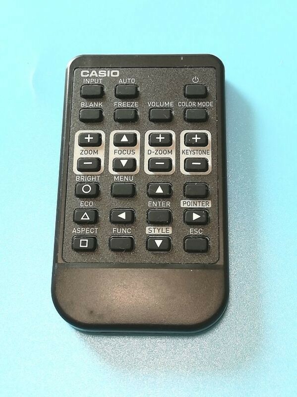 根70　 除菌・清掃済　CASIO プロジェクター用リモコン　YT-35 カシオ?　赤外線発光確認済　返金保証あり