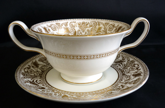 WEDGWOOD Bone China GOLD FLORENTINE スープカップ ソーサー付き ゴールドフロレンティーン 食器 ウェッジウッド MADE IN ENGLAND