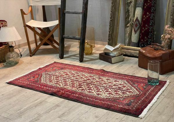 イラン産 バルーチ 149×79cm クリーニング済 トライバルラグ ウール 赤系 手織り絨毯 カーペット ラグ 羊毛 ペルシャ絨毯 441