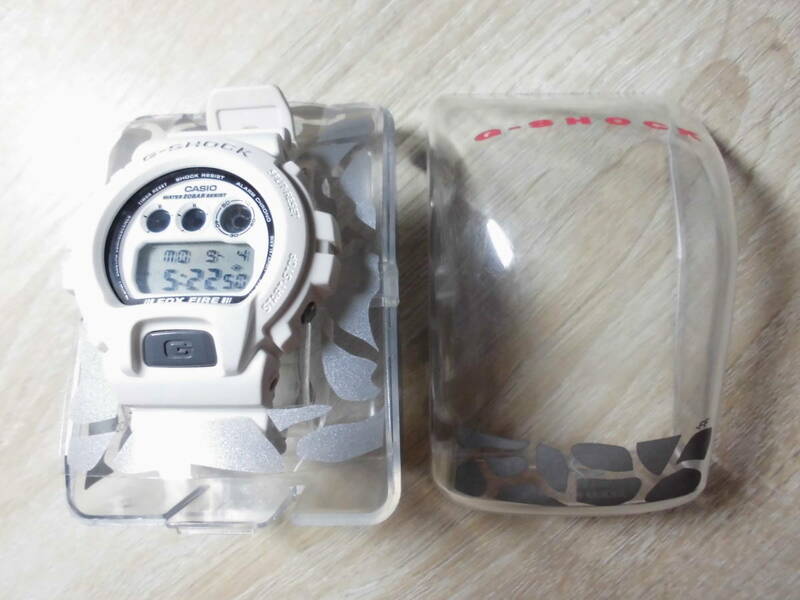  美品！箱付き！カシオ Gショック DW-6900 藤井フミヤさん限定 ハートマーク チェッカーズ CASIO G-SHOCK TRUE LOVE F-BLOOD 水色と空色