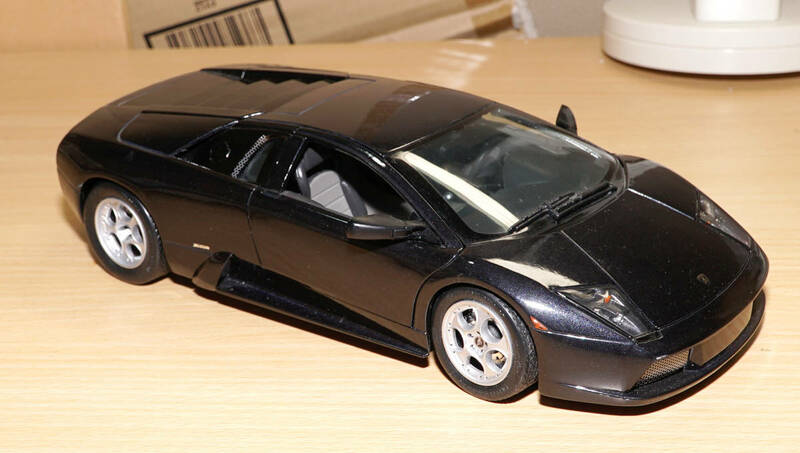 1/18 ランボルギーニ Lamborghini ムルシエラゴ Murcilago ダイキャスト フロントウィンドウにヨゴレあり 本体のみ 箱なし 送料無料