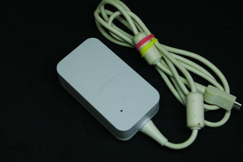 NTTdocomo ドコモ 純正 ACアダプタ05 スマートフォン 充電器 micro USB Type-B ■T5