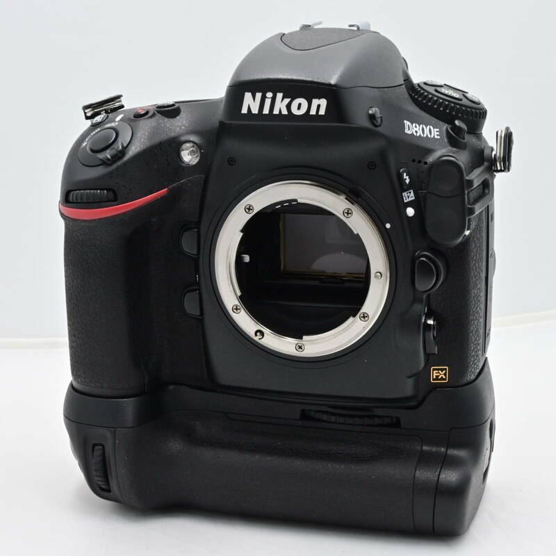 ★極上品★　ニコン　 Nikon デジタル一眼レフカメラ D800E ボディ MB-D12付き