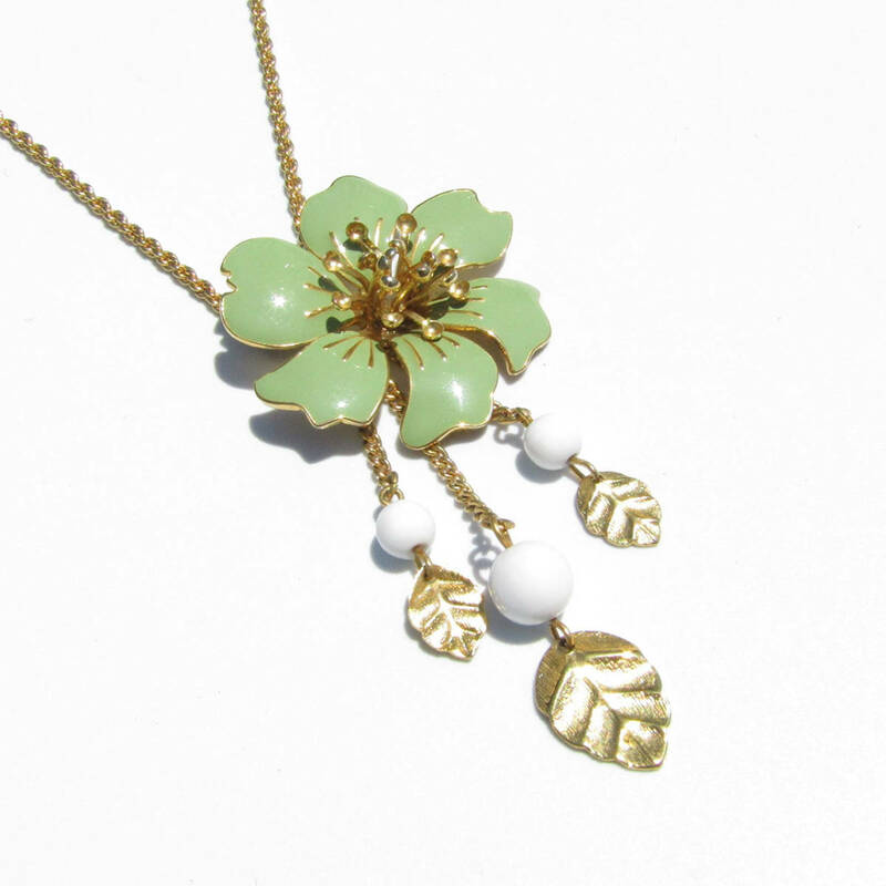 ★80s Vintage light green enamel flower motif necklace