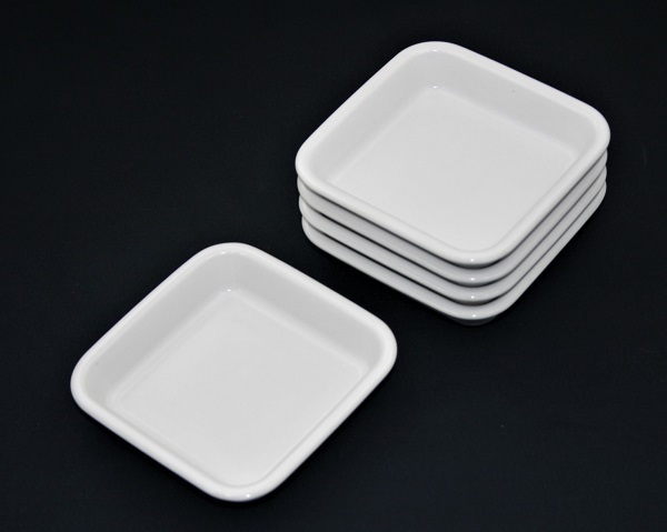 白マット　１０ｃｍ角皿　５枚セット　新品