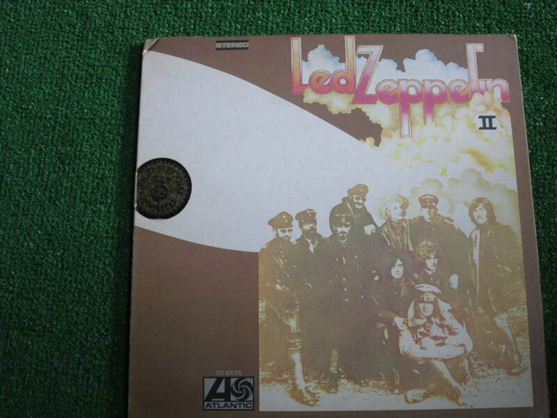 【送料無料】中古レコード ★LED ZEPPELIN II ☆レッド・ツェッペリン II　SD 8236