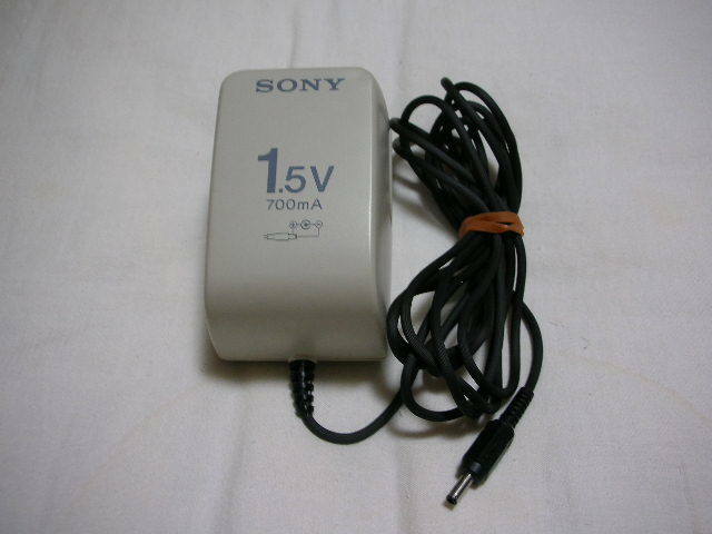 ◆中古品 SONY ソニー ACアダプタ AC-D1◆