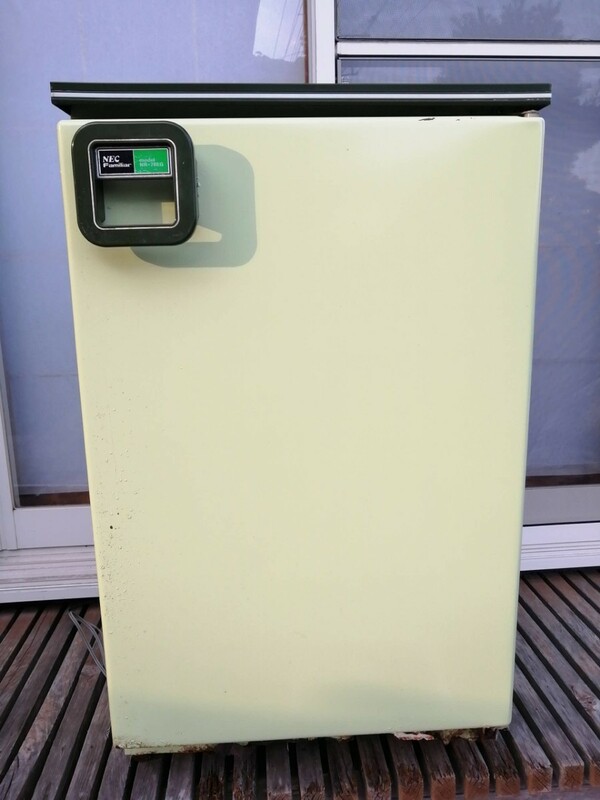 昭和レトロ NEC FAMILIAR 電気冷蔵庫 可動品 日本電気株式会社 NR-78EG 収納ケース オブジェ 緑 グリーン 日本製 ヴィンテージ 映画小道具