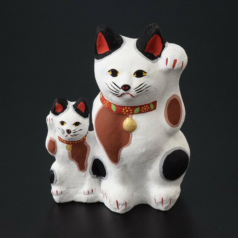 ●485021 三河招き猫 郷土玩具 三毛親子猫 土人形 土鈴 高さ14cm