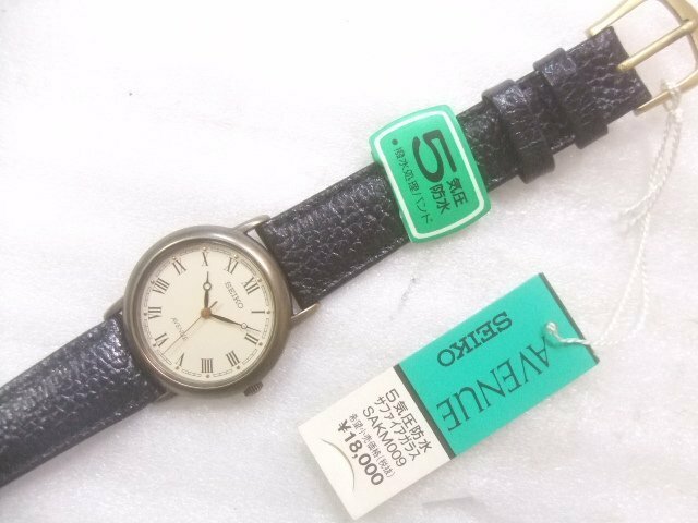新品日本製高級セイコーアベニュークオーツローマ数字ダイヤル腕時計定価18000円　Y279