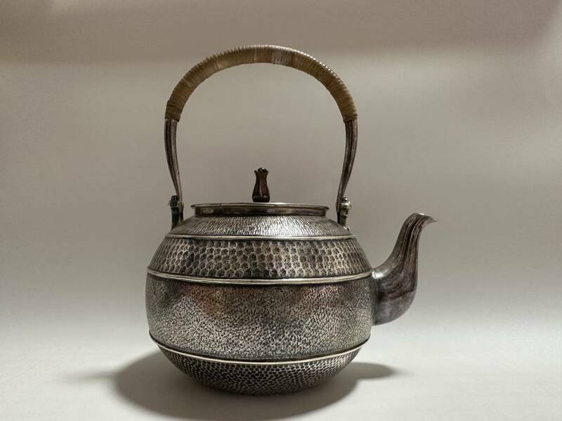 時代 純銀製 一東斎造 鎚目替 花蕾摘 湯沸 工芸品 古美術品 銀瓶 煎茶道具