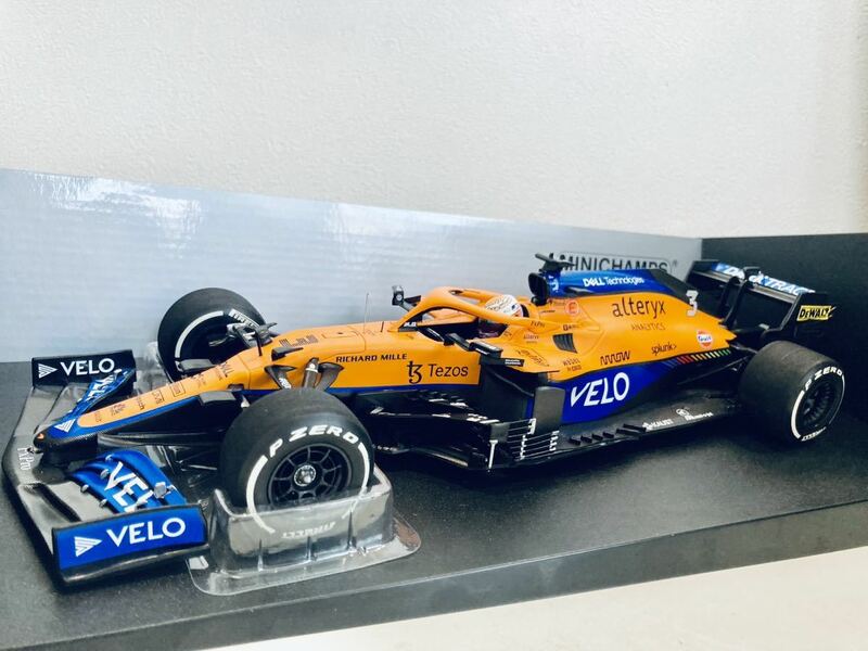 【送料無料】1/18 Minichamps McLaren マクラーレン メルセデス MCL35M #3 D.リカルド Winner Italian GP 2020 電子タバコ仕様