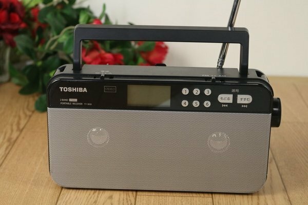 【東芝】（TY-SR55）AMFMステレオラジオ　アダプタ無し　現状品　管Z6284