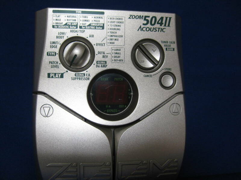  ZOOM 504II　ACOUSTIC エフェクター（ 33種のエフェクト搭載 