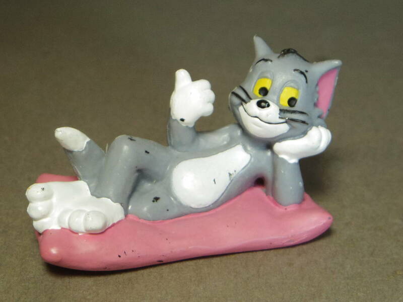 Tom&Jerry トムとジェリー PVCフィギュア 寝そべり BULLYLAND