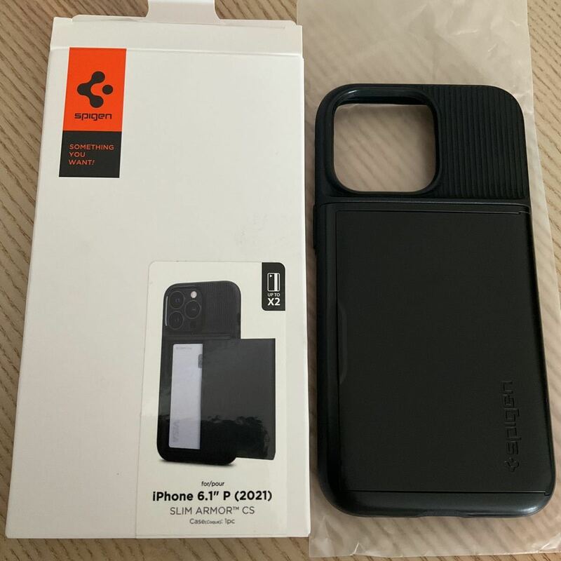 【used】Spigen iPhone 13 pro ブラック　ハードケース　スピゲン　iPhone13pro