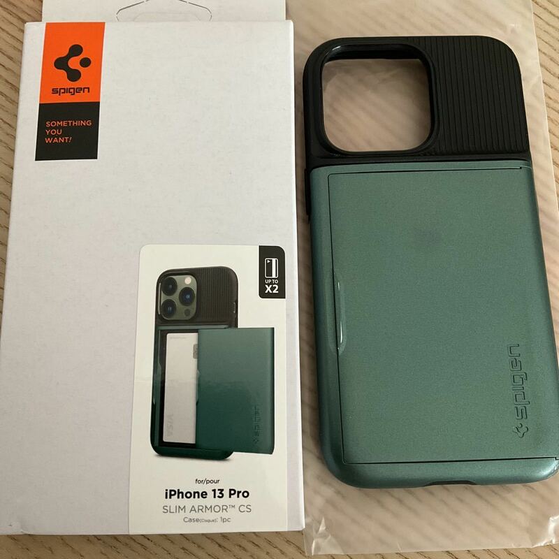 【used】Spigen iPhone 13 pro green ハードケース　スピゲン　iPhone13pro