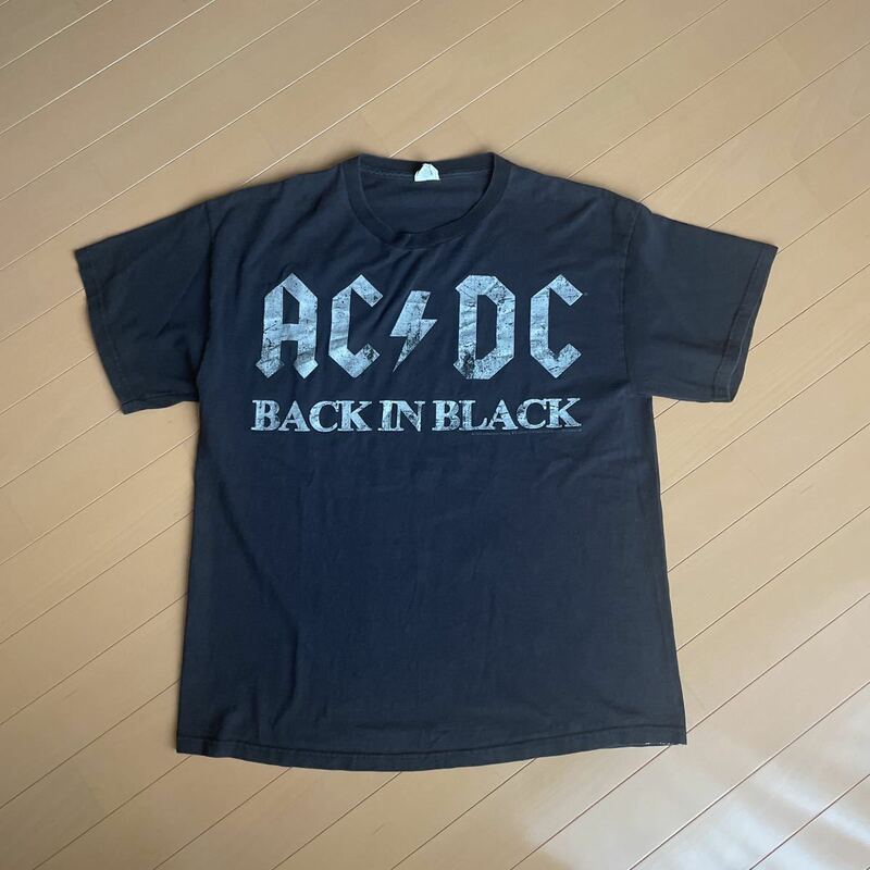 00s 2010s AC/DC BACK IN BLACK ロックT バンドT ツアーT サイズL DELTA 古着 tee