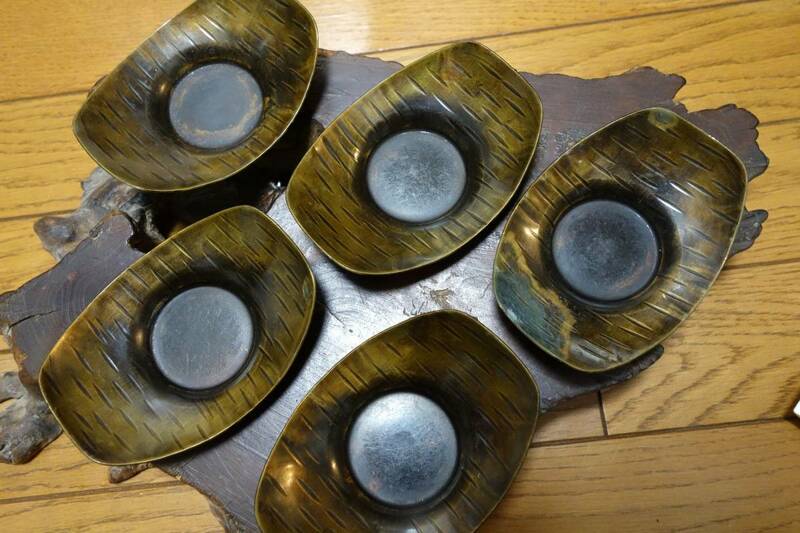 古い煎茶道具　古銅の茶托　小判　舟型　５枚セット！　在銘・岳熊堂　361グラム　中古品