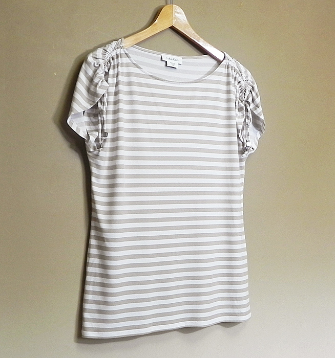 ☆美品☆カルバンクラインCalvin Klein カットソー【M】ld714