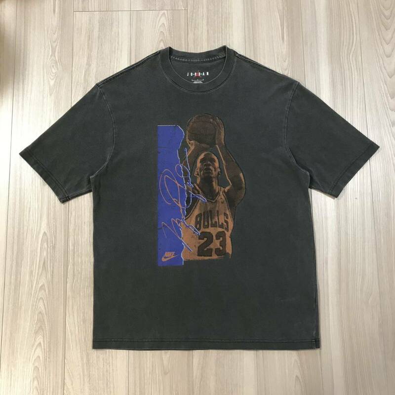 AIR JORDAN BRAND FLIGHT BULLS AS M J FLT 85 エア ジョーダン フライト ヘリテージ ウォッシュ グラフィック ブルズ バスケット Tシャツ