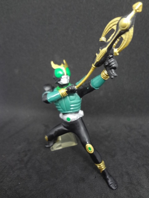 仮面ライダークウガ ペガサスフォーム　　HGシリーズ 仮面ライダー13 ～恐怖の大幹部ドクトル・ゲー！？編～
