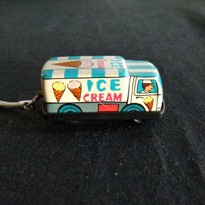 ●昭和 ブリキおもちゃキーホルダーアイスクリーム トラック