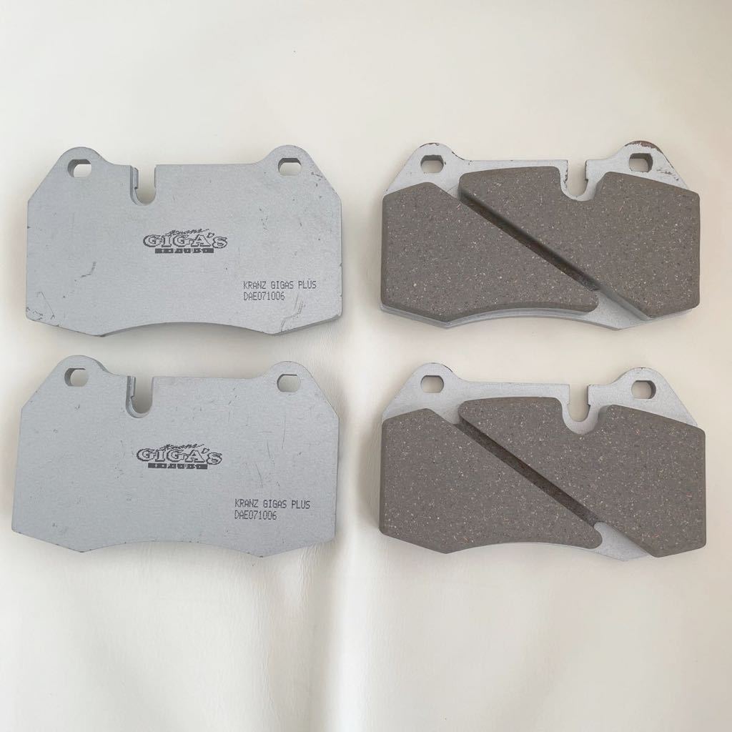 クアトロポルテ MQP139 KRANZ GIGA’s ジガ プラス リアブレーキパット GF720