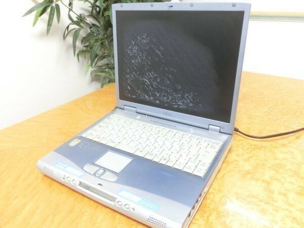 FUJITSU 富士通 14型 ノートパソコン FMV-BIBLO NB9/90R FMVNB990R 通電不可 部品取用 ジャンク品 G5197