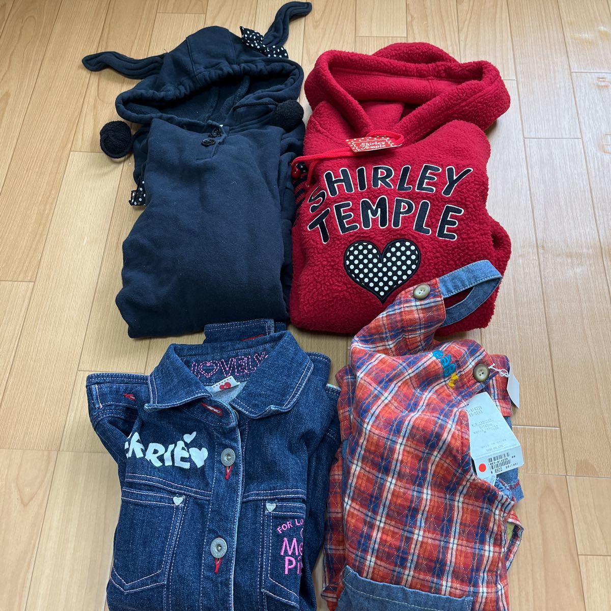(26)新品あり、ブランド服まとめ売り.子供エプロン サイズ140 女の子