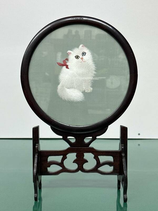 中国美術 両面刺繍 猫/ネコ 回転式 置物