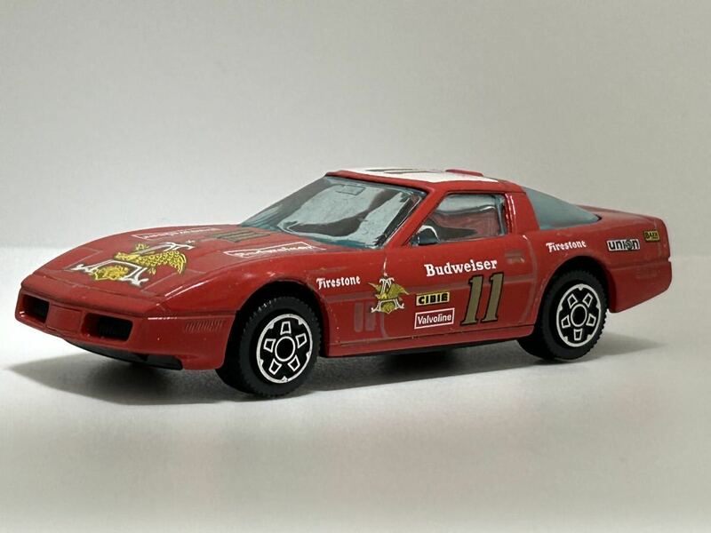 シボレー コルベット ミニカー ブラーゴ 1/43 レトロ