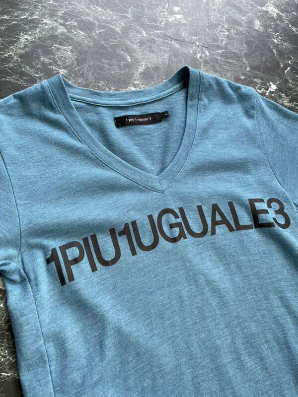 1PIU1UGUALE3 VネックTシャツ　ウノピュウ　サイズ1 ロゴ