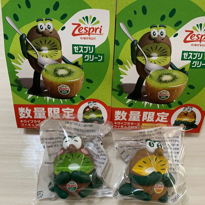 新品★2023年【Zespri ゼスプリ】キウイブラザーズ★フィギュア★グリーン＆ゴールド★2体セットで★ゼスプリくん