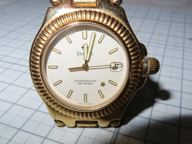 ネコポス可 ゾディアック QZ 313.36.18 プロフェッショナル200M 白文字盤 デイト ラウンド メンズ腕時計