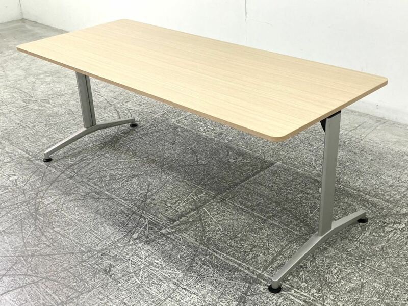 イトーキ　DEシリーズ　ミーティングテーブル　シンプルデザイン　会議　打ち合わせ　会議テーブル　多目的テーブル　机　会議室　オフィス