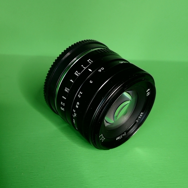 35mm F1.2 FUJIFILM対応！単焦点レンズ！【F1.2の世界】美品！MF　サードパーティ　激レア！オススメ！格安！フォトコンテストにもOK！