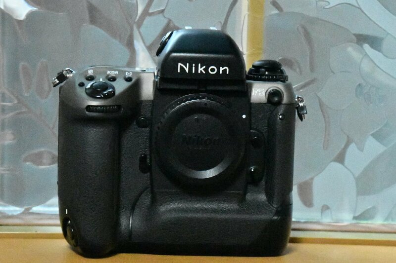 一眼レフカメラ 初心者 一眼レフカメラ Nikon F5 ボディ 50周年記念モデル【中古】