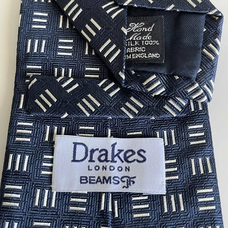 Drake's（ドレイクス）× BEAMS F（ビームスエフ）ビームスF ネイビー3本線四角ネクタイ