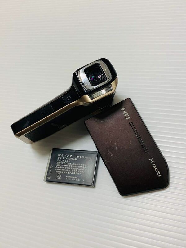 SANYO サンヨー Xacti ザクティVPC-HD700GX デジタルムービーカメラ 動作確認済み