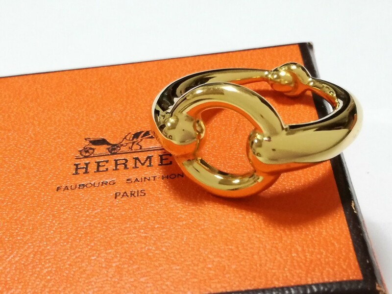 美品 HERMES エルメス スカーフリング カリヌ ゴールド 箱付き 送料無料