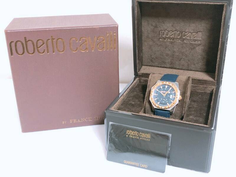 Roberto Cavalli ロベルトカヴァリ by FRANK MULLER フランクミュラー クォーツ デイト メンズ腕時計　ネイビー&ゴールド