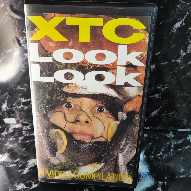 VHSテープ　XTC　MV集　ルック・ルック　Looｋ・Look　未DVD化作品　ミュージックビデオ集　プロモーションビデオ集