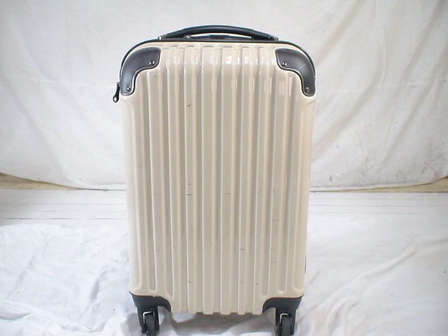 1467　クリーム色　TSAロック付　スーツケース　キャリケース　旅行用　ビジネストラベルバック