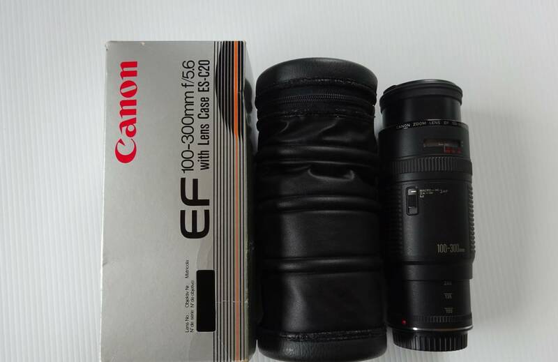 Canon EF 100-300mm ズームレンズ ｆ/5.6 with Lens Case ES-Ｃ20 キヤノンEFマウント