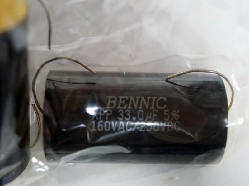 BENNIC　コンデンサー　33μF 160vdc　2個 スピーカーネットワーク用