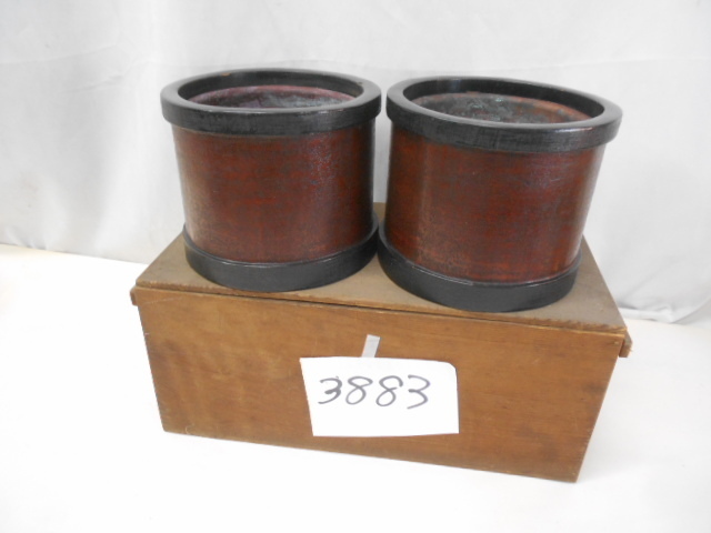 大雅堂3883　木製　布引き漆塗り手焙火鉢　1対　中古品　箱付き　茶席道具　茶道具　古道具　越前蔵うぶだし