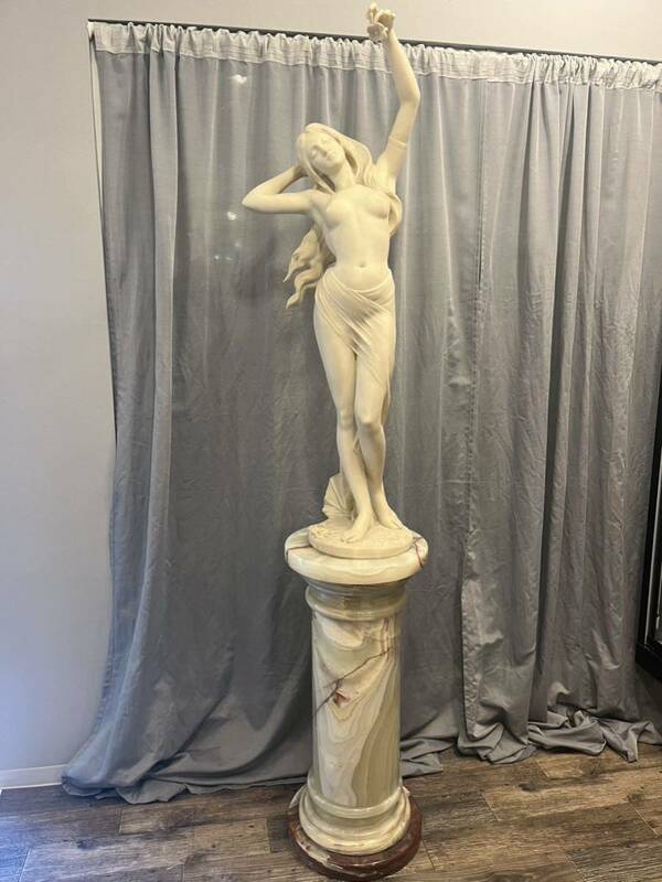西洋美術 大理石 女神像 彫刻「小花を持つ女神」 ヴィーナス像 支柱 柱 花台 フラワースタンド 置台