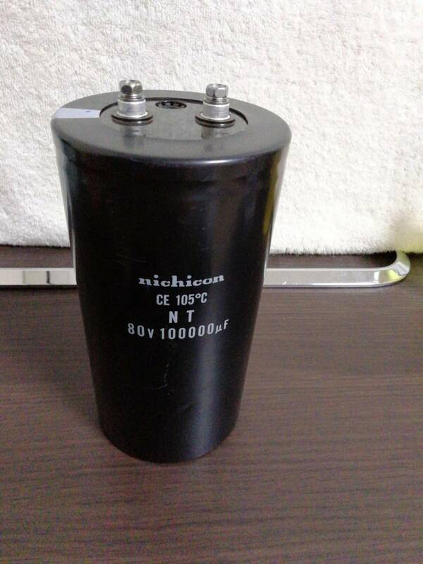 電解コンデンサ 80V 100000uF (nichicon)　